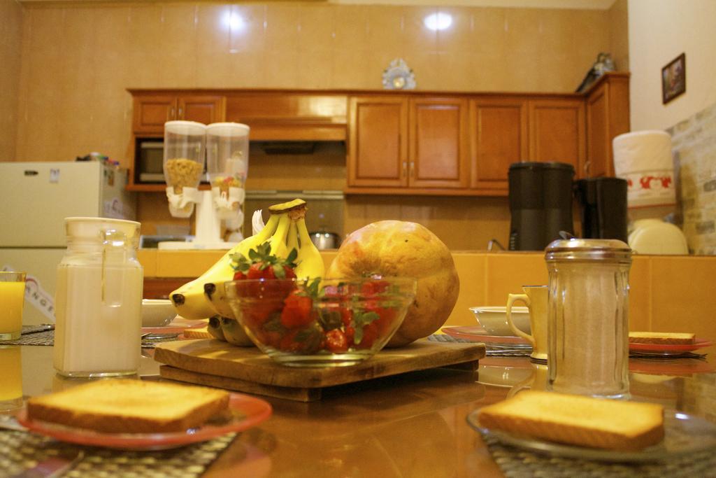 Residencia Los Angeles Bed and Breakfast Guadalajara Buitenkant foto