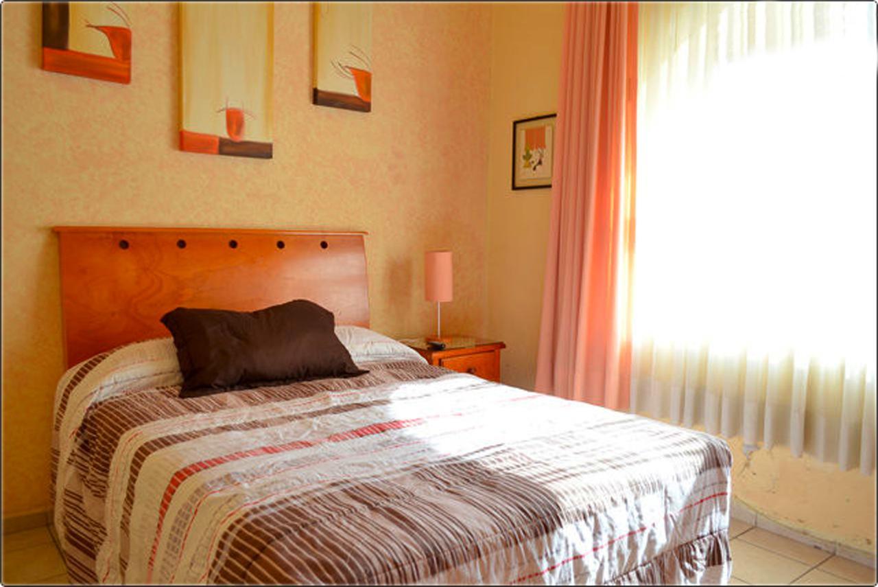 Residencia Los Angeles Bed and Breakfast Guadalajara Buitenkant foto