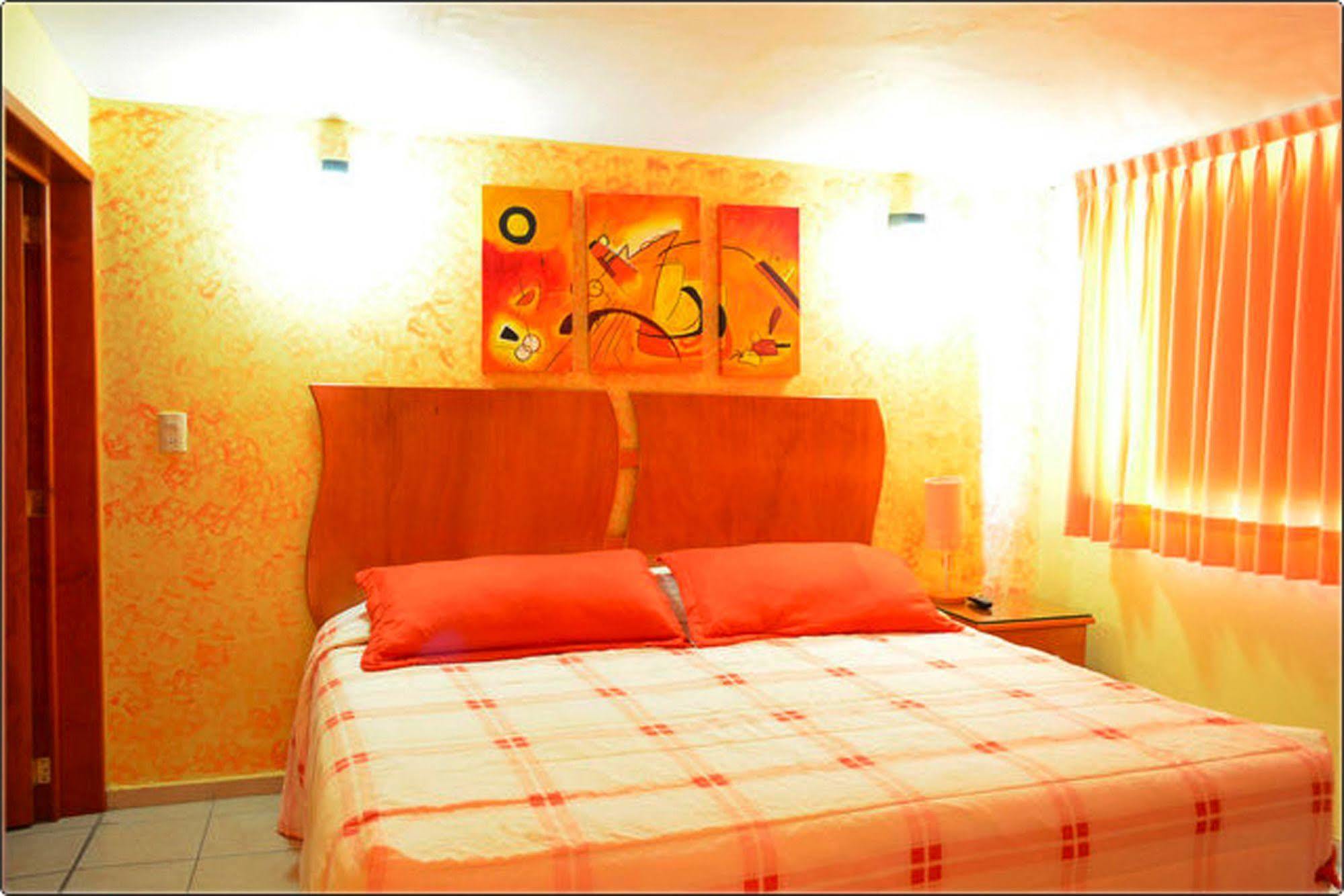 Residencia Los Angeles Bed and Breakfast Guadalajara Buitenkant foto