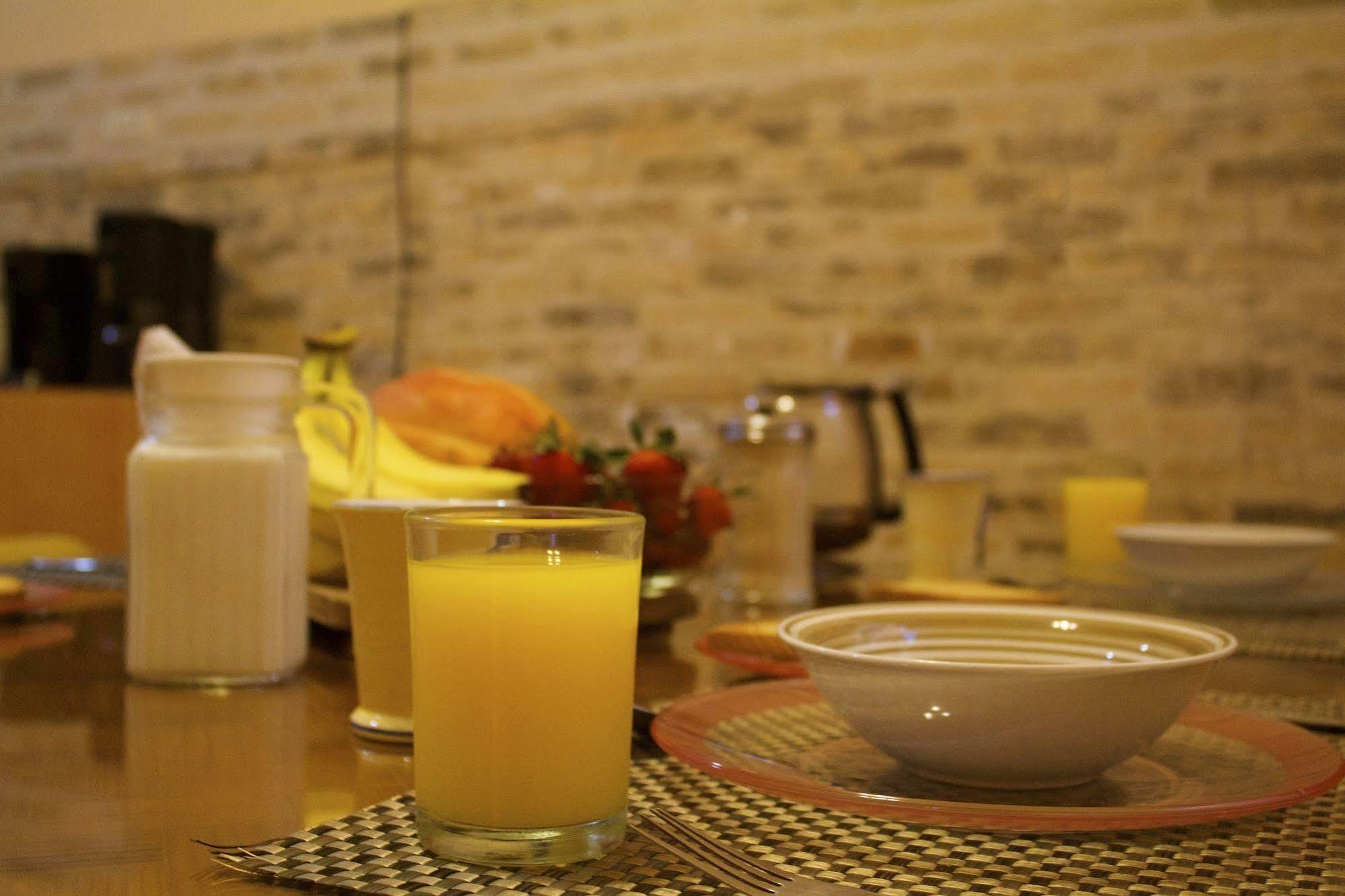 Residencia Los Angeles Bed and Breakfast Guadalajara Buitenkant foto